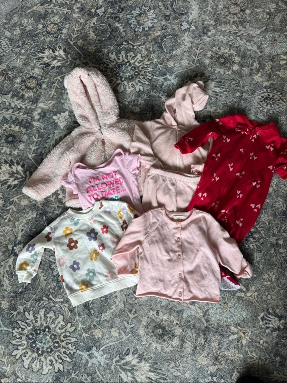 Bundle of 7 Baby Girls Clothes